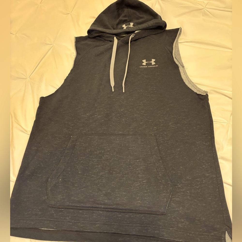 Men’s Under Armour sportstyle terry sleeveless hoodie